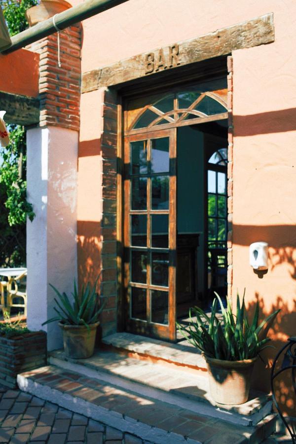 Hotel Madreselva - Grupo Califa لوس كانيوس دي ميكا المظهر الخارجي الصورة